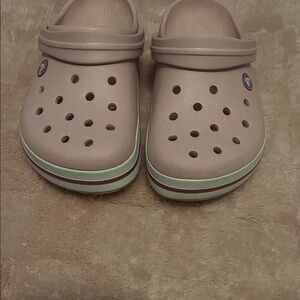Crocs Women’s Lightweight Clog Sandals in Light Taupe with Mint Trim
